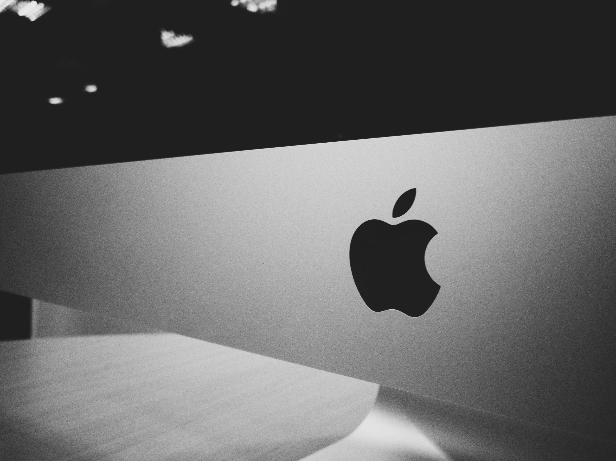 10 Reasons to Choose the Apple Ecosystem Over Others